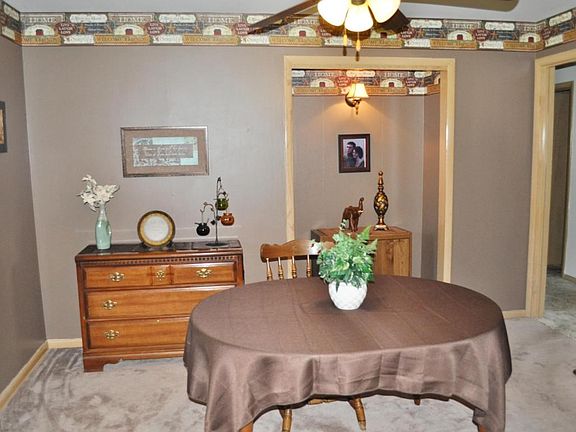 Dining room or bedroom