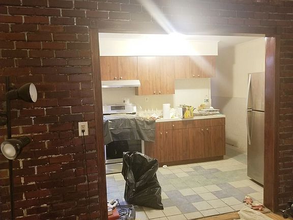 3rd image of 3035 49th St APT 3N