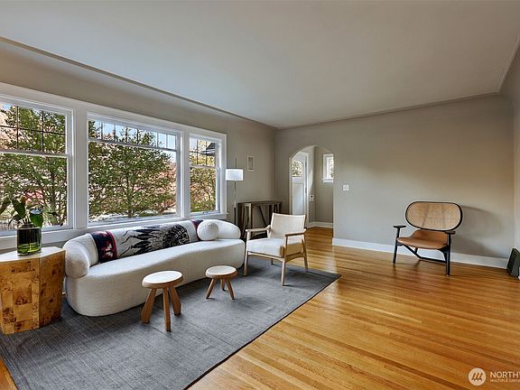 5th image of 719 35th Avenue