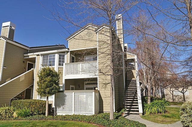 1st image of 5956 Bridgeport Lake Way