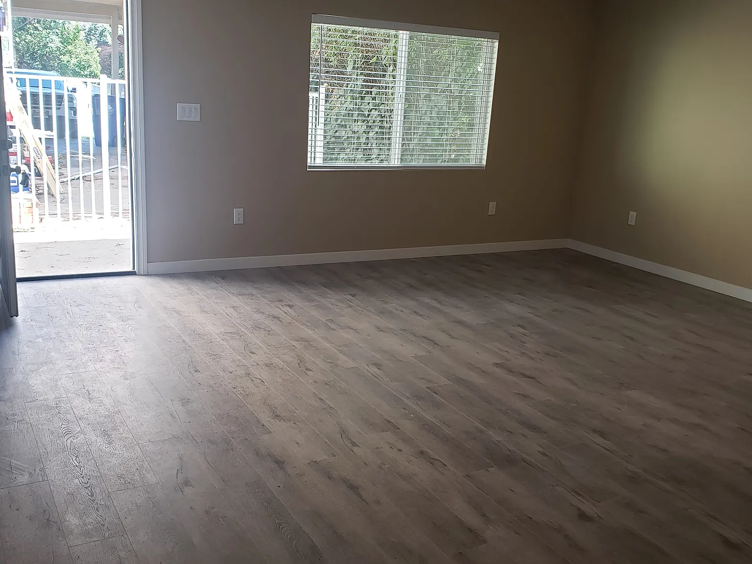 1 bed, 800 sqft, $2,100 — Photo 4