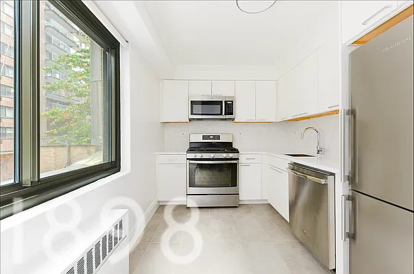 Rented by A&E Real Estate Management | media 5