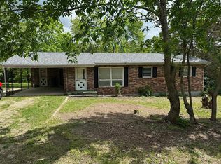 16864 State Highway 32, Bismarck, MO 63624