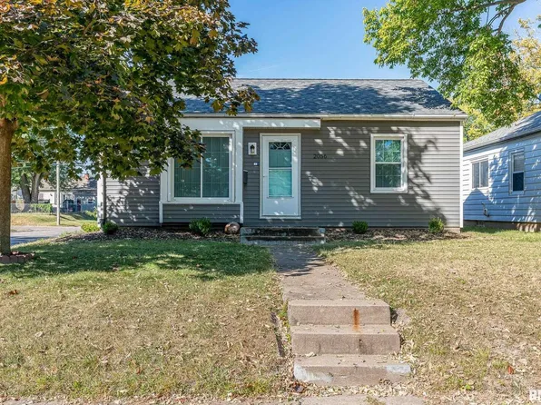 2056 46th St, Rock Island, IL 61201