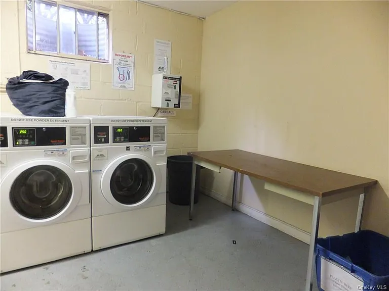 111 Kensington Rd #8 — Photo 10