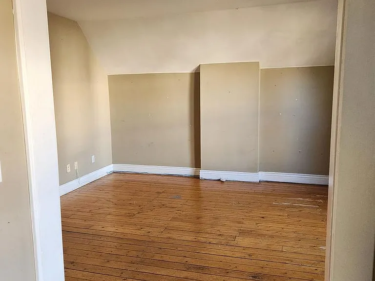 1720 N Pearl St — Photo 10