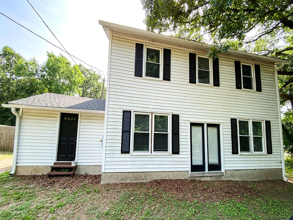 1909 Moseley Rd