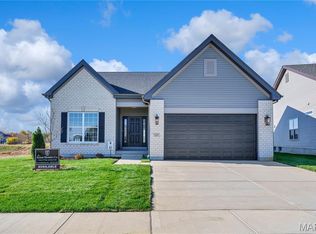 1 Magnolia Columbia Mdws, Ofallon, MO 63366
