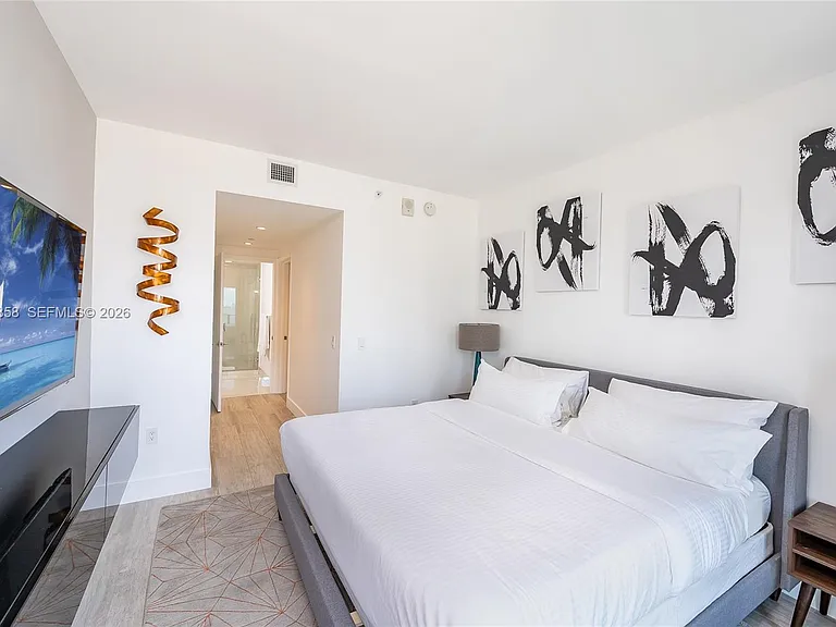 121 NE 34th St #1408 — Photo 14