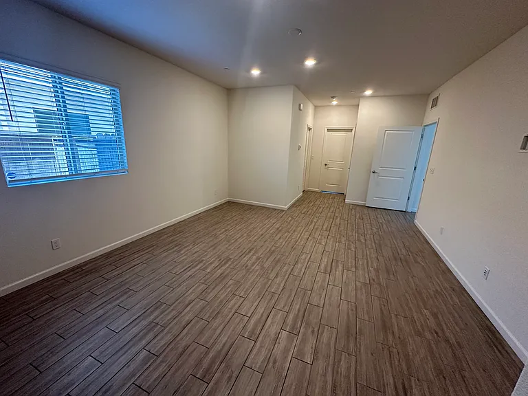 1056 Merrimack St — Photo 3