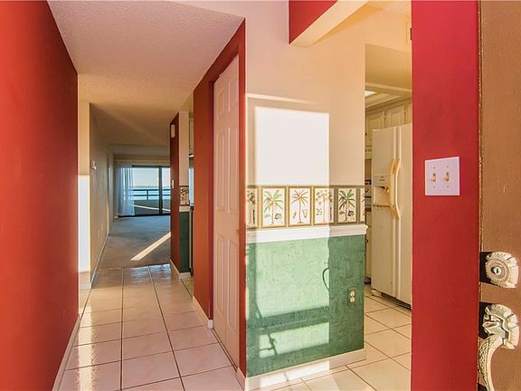 4th image of 103 1st St E APT 204
