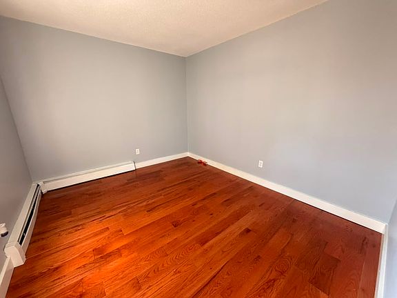 5th image of 133 Clay St #1F