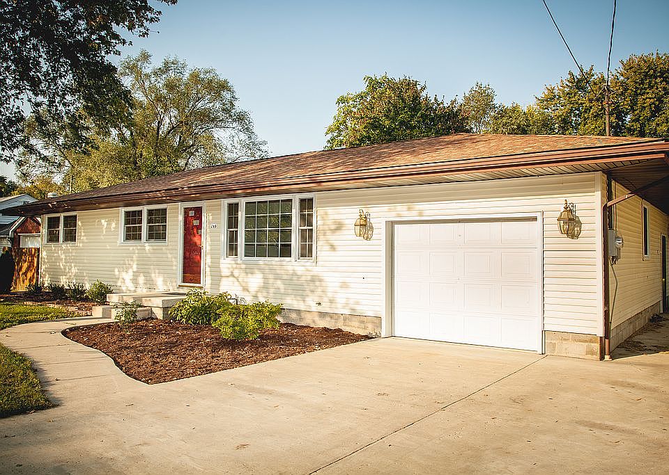 265 Lindenwood Dr, East Alton, IL 62024 Zillow