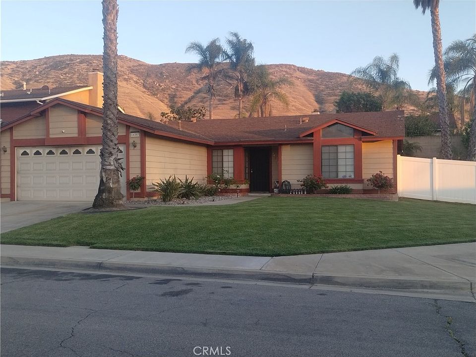 1st image of 14387 Mountain High Dr