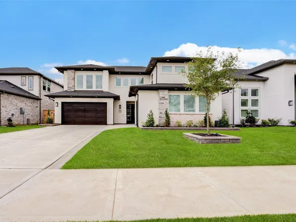 5111 Maumee River Dr, Sugar Land, TX 77479