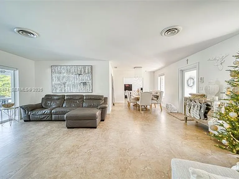 10600 SW 80th Ct — Photo 6