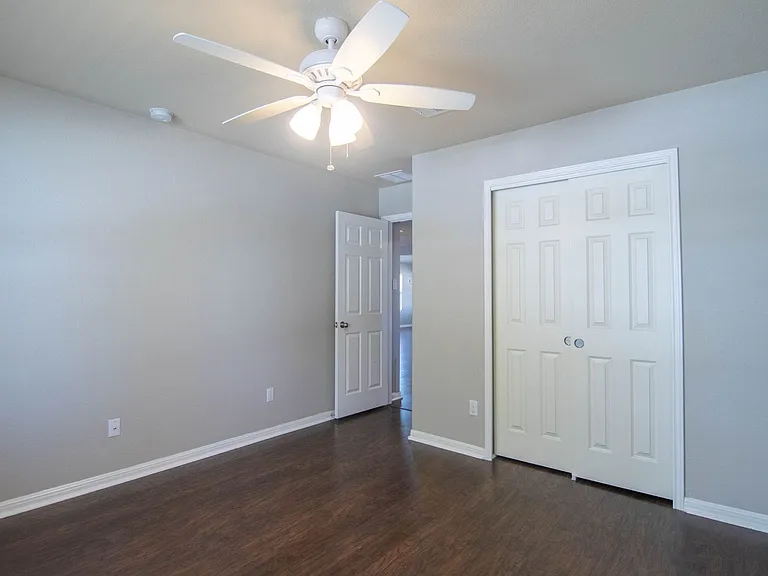 504 Comal Run — Photo 12