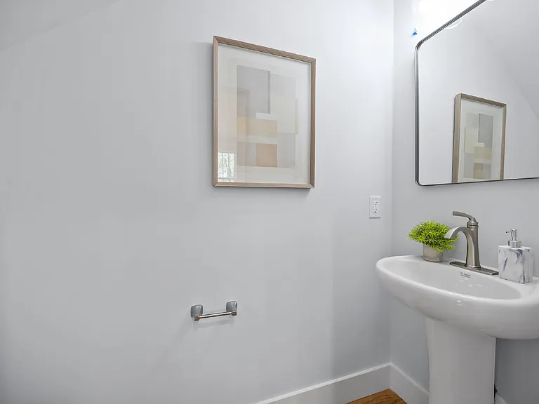 515 Spruce St #B — Photo 13