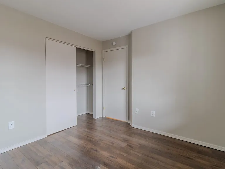601 Riverine Dr #302 — Photo 16