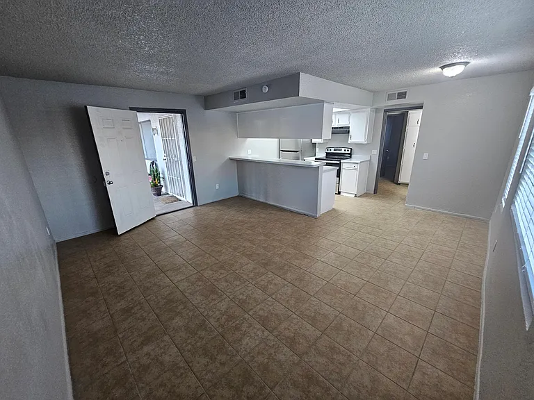 3046 E Marconi Ave #103 — Photo 48