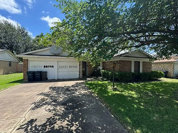6637 Vega Dr, Fort Worth, TX 76133