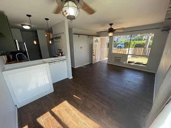 2nd image of 480 Kenolio Rd APT 5-106