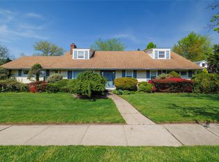 277 Waverly Ave, East Rockaway, NY 11518