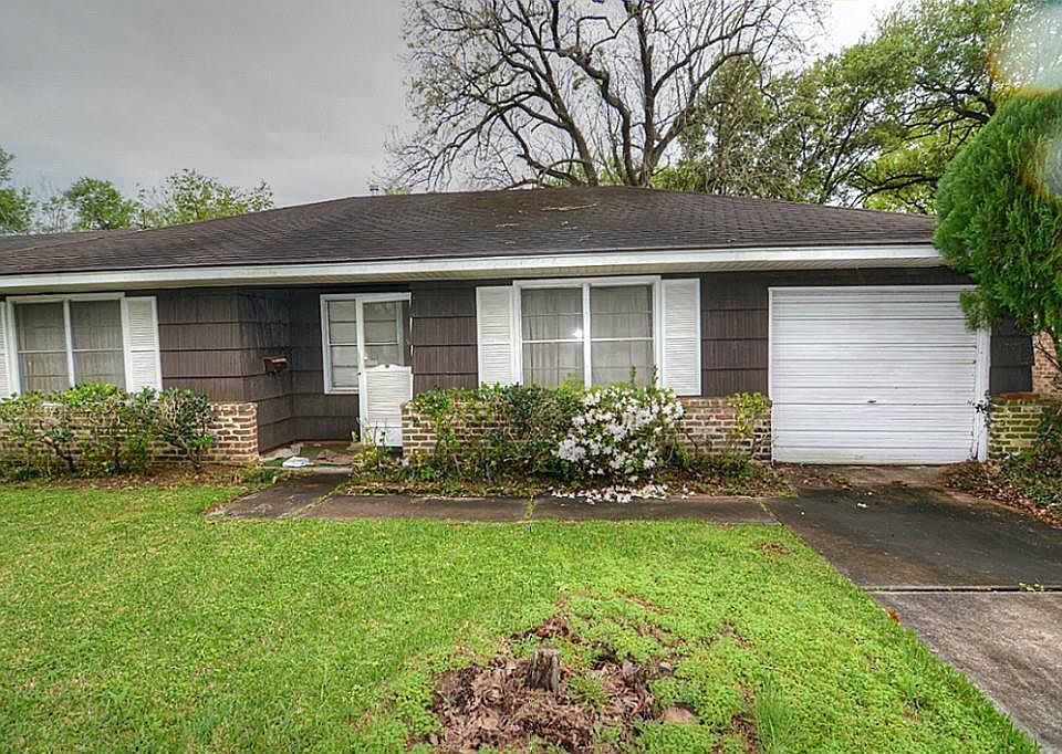 1st image of 5610 Elmlawn Dr