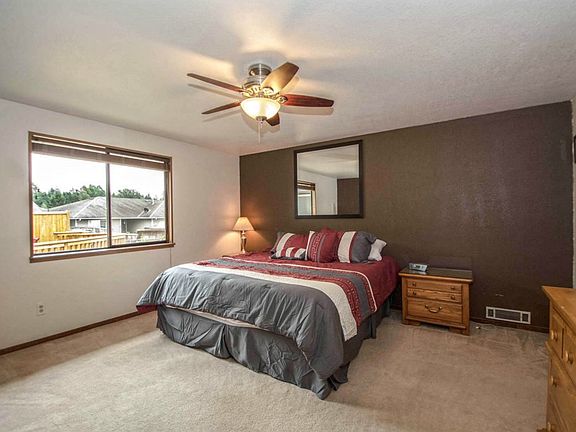5th image of 1423 E Lakeshore Dr