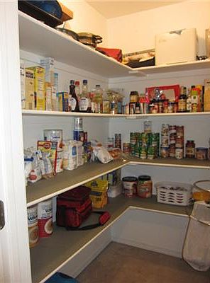 4th image of 607 Leisure Ln