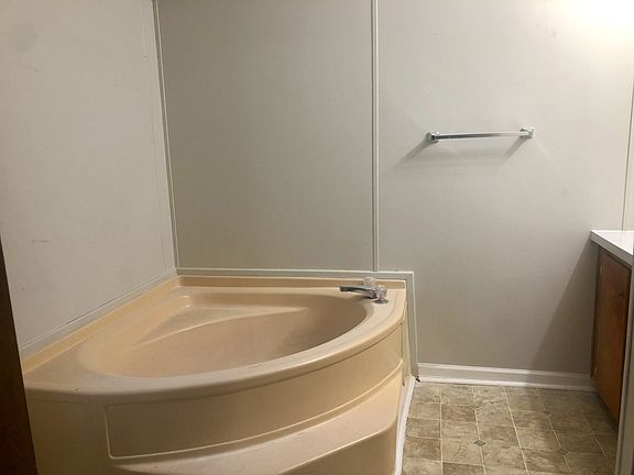 3rd image of 363 Gibson Dr