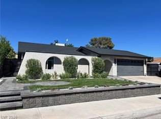 1121 Mariposa Way, Boulder, NV 89005