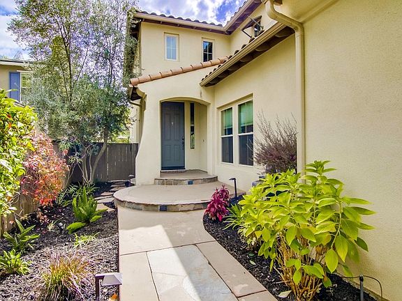 3rd image of 7015 Cantaberra Ct