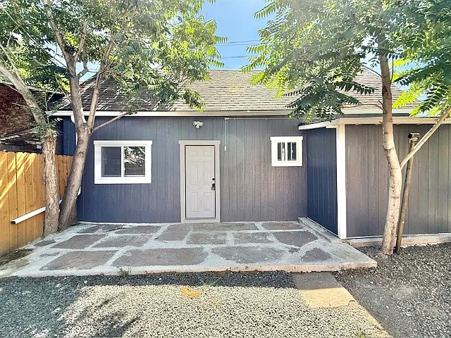 1 bed, 560 sqft, $1,200 — Photo 2