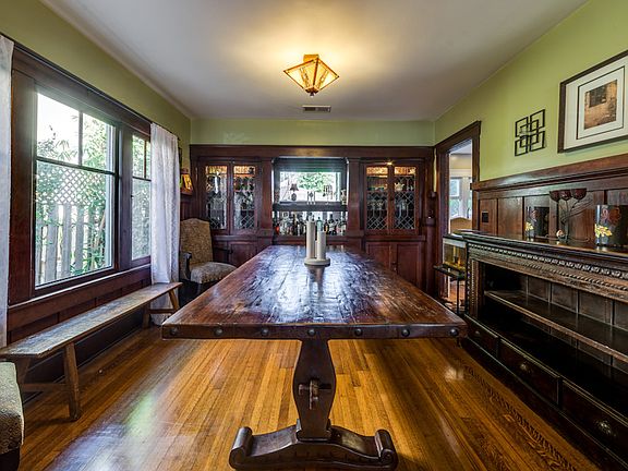 5th image of 2432 Penmar Ave
