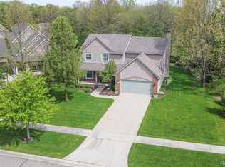 273 Summer Shade Dr, Howell, MI 48843