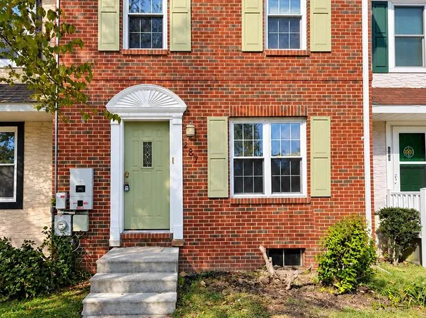 287 Green Blade Dr, Dover, DE 19904