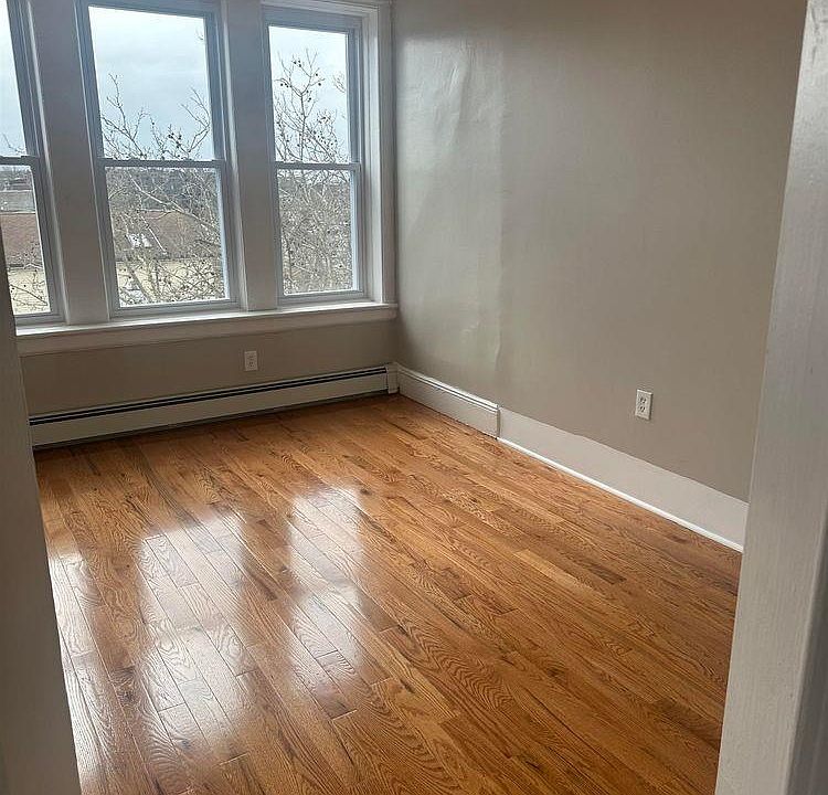 1st image of 12 Bond St APT 5