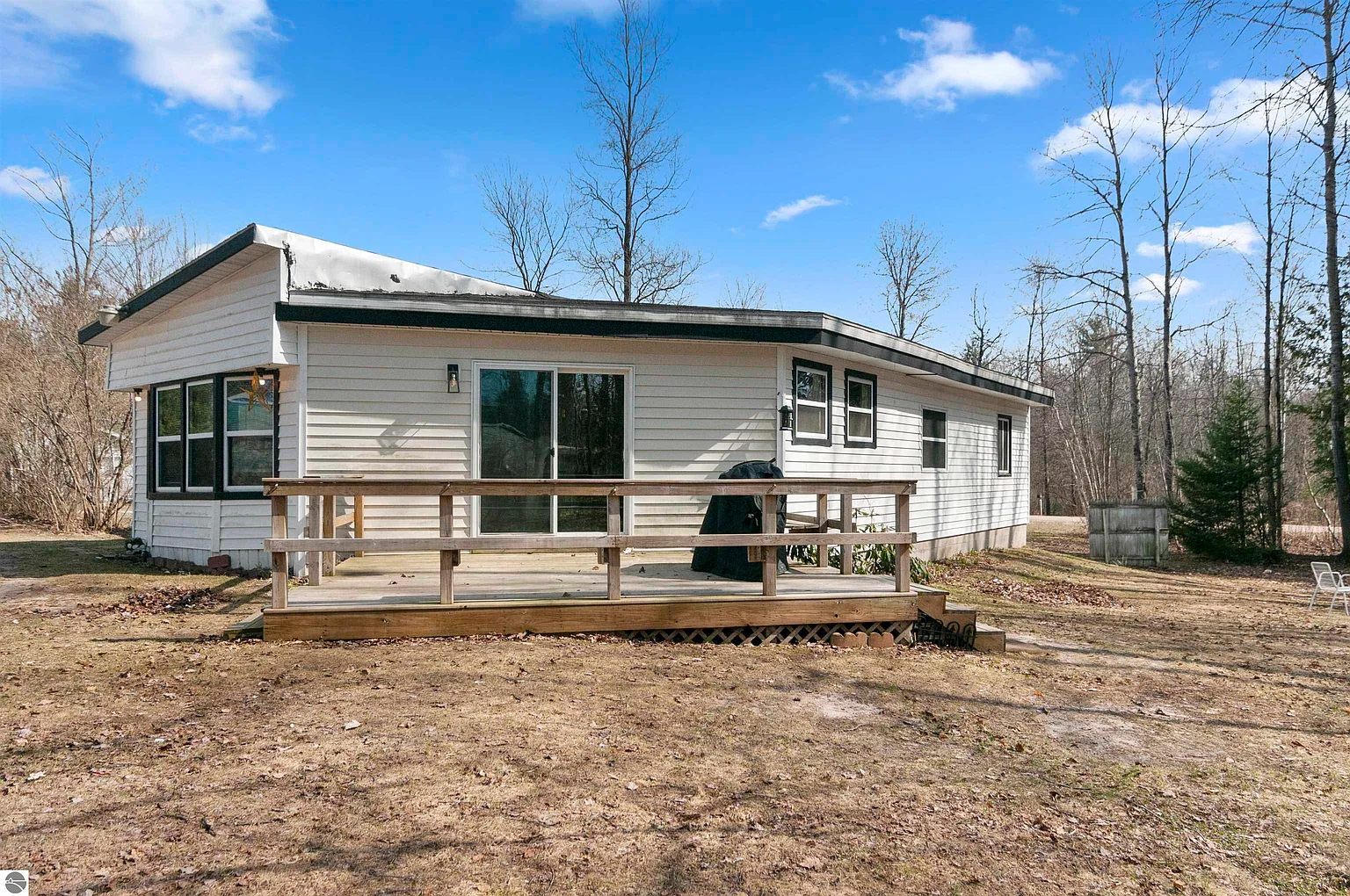 302 Fern Ave photo 1