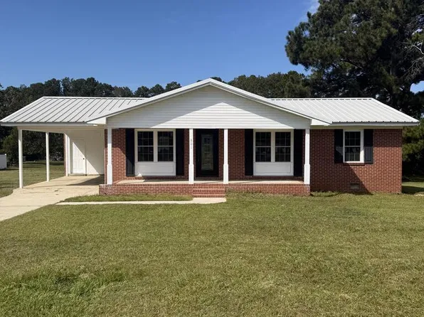 601 Pall Mall Pl, Nashville, GA 31639