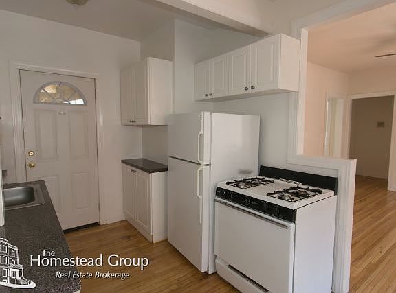 3rd image of 3825 N Fremont St #2FRONT
