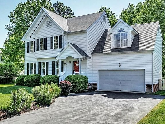 3rd image of 9419 Charter Gate Dr