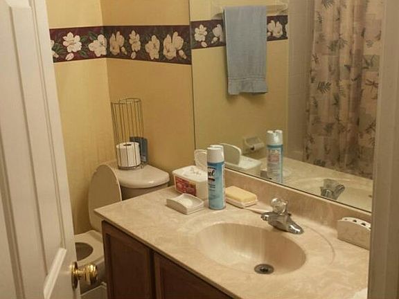 5th image of 2809 Queen Alberta Dr