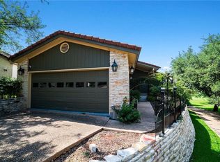 212 Crescent Blf, Lakeway, TX 78734