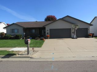 1452 E Ave N, Onalaska, WI 54650