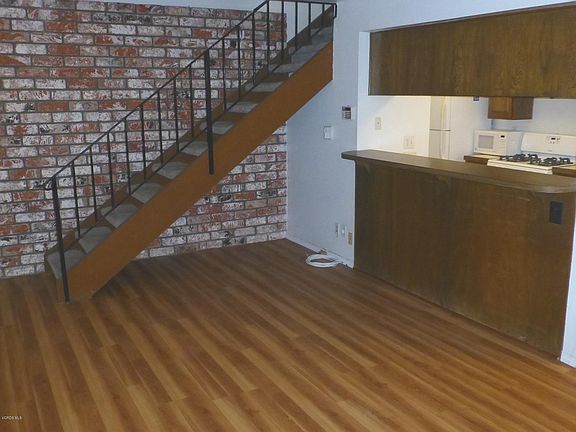 4th image of 2630 Sextant Ave