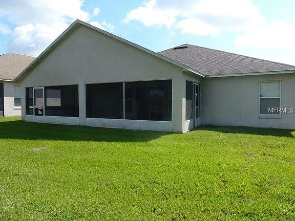 2nd image of 2112 The Oaks Blvd