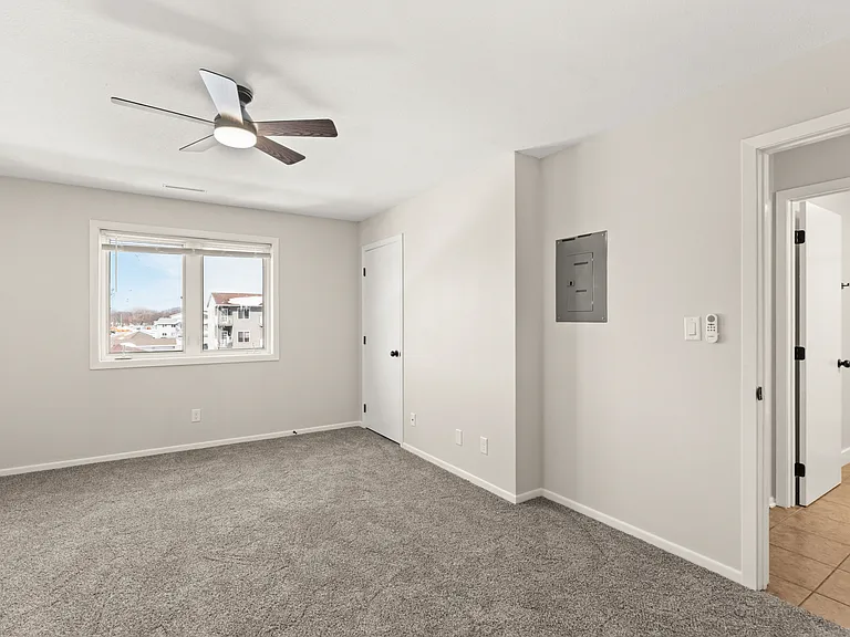 428 Stonehaven Dr #21 — Photo 13