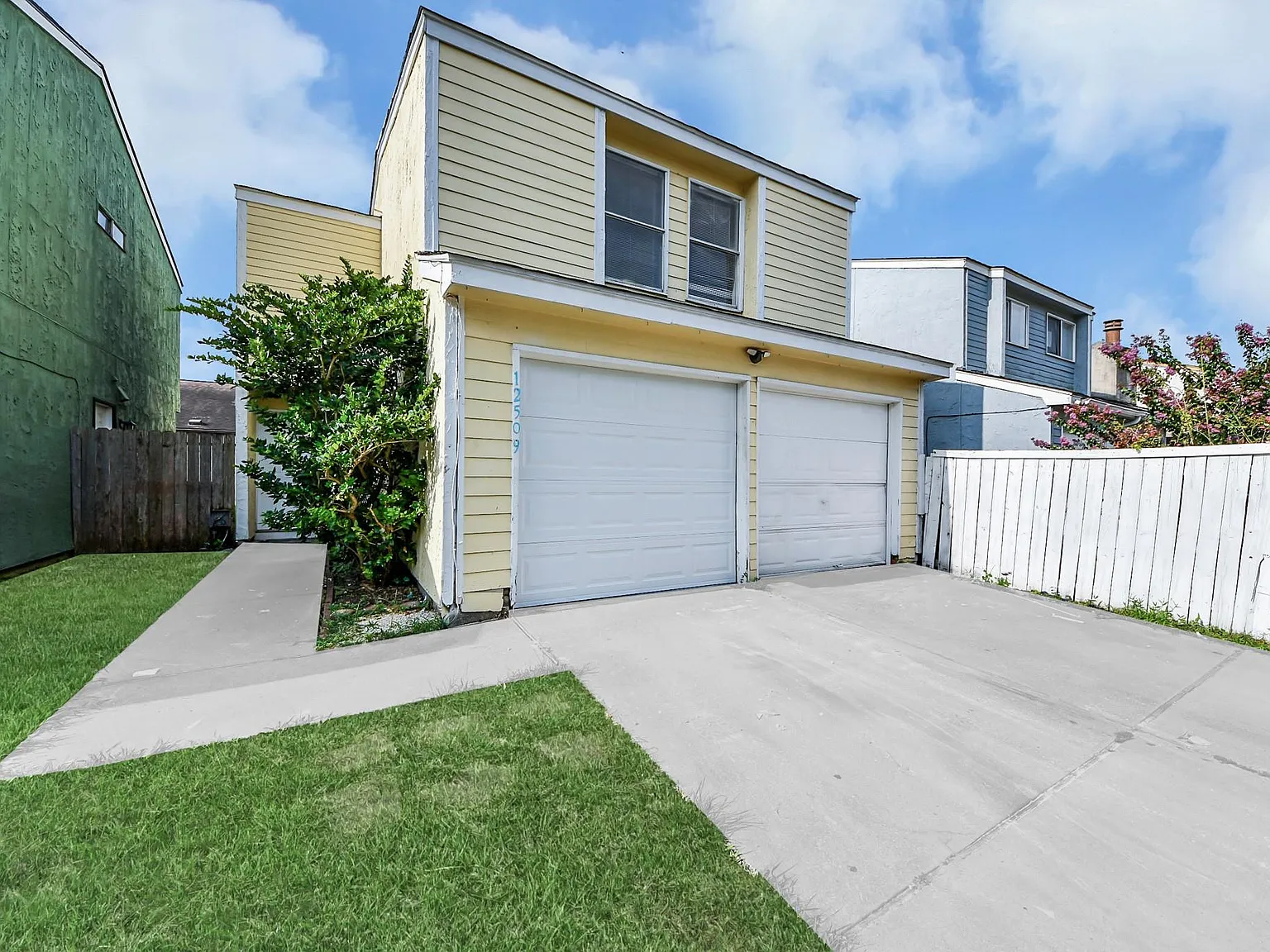 3 bed, 2.5 bath, 1364 sqft, $1,700 — Photo 2