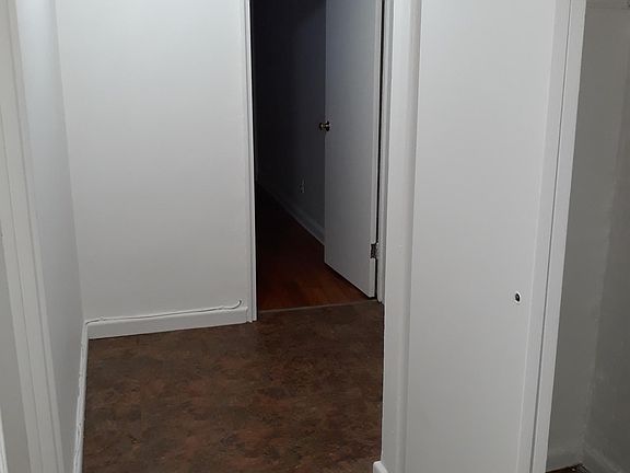 3rd image of 2922 Hering Ave